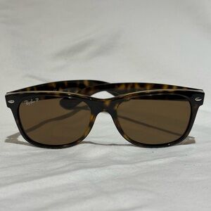 New Wayfarer Classic Ray-Ban Sunglasses